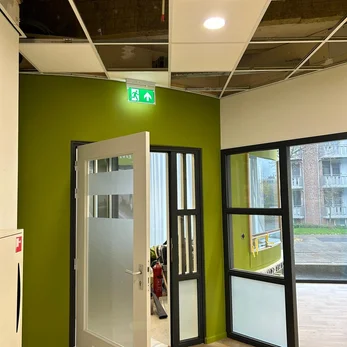 Zakelijk schilderwerk, kantoorruimte
